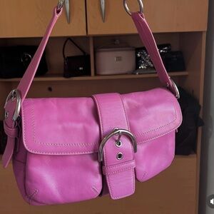 Chic Pink Leather Shoulder Bag